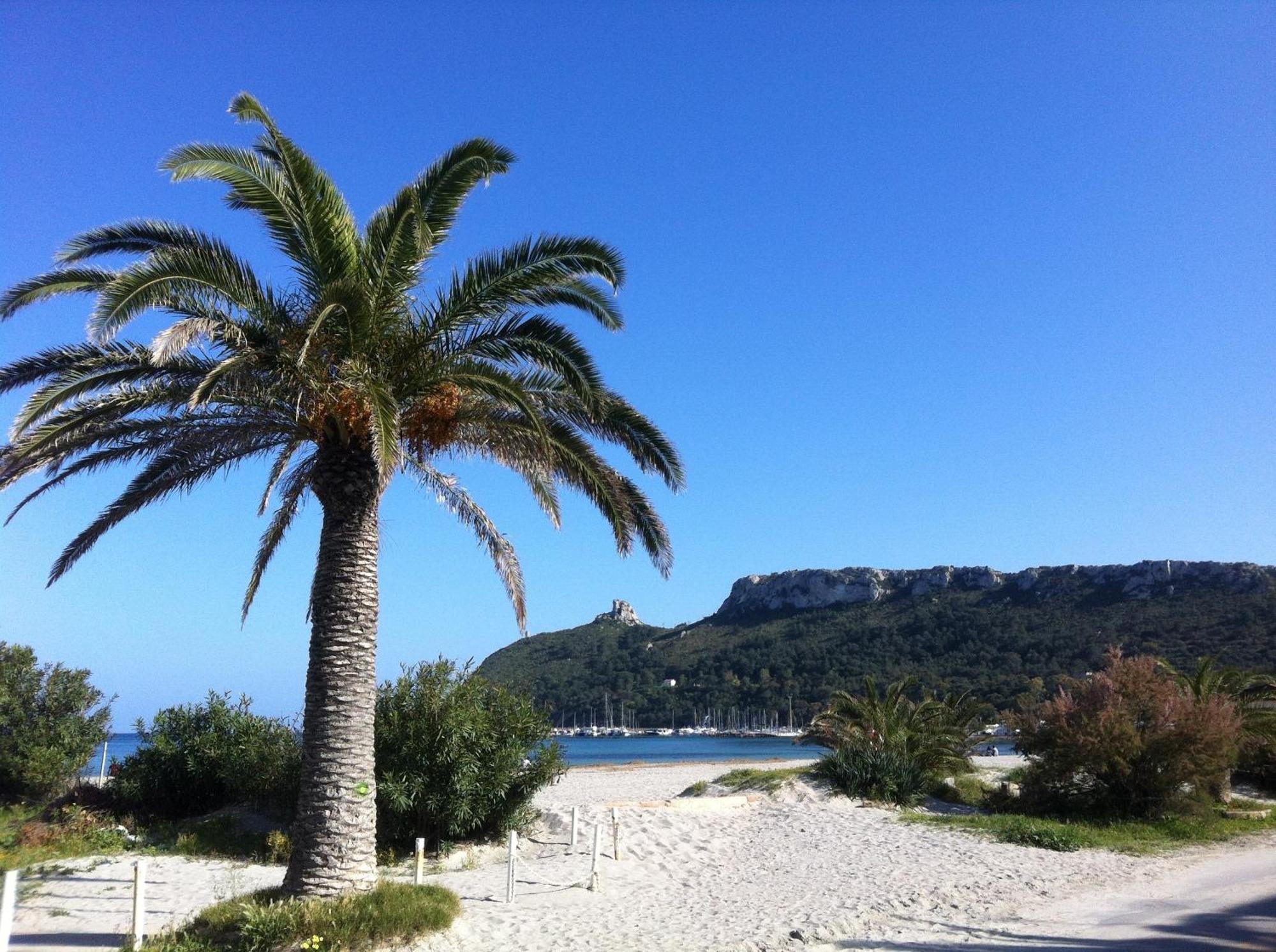 Bed and Breakfast Marina Poetto Cagliari Exterior foto
